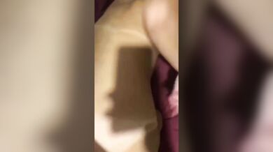 Devono vedere tutti come ti sfondo il culo