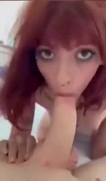Pompino bellissima fidanzata coi capelli rossi