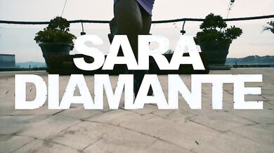 S4ra D14mante martellata forte nel culo - Glamour Dolls