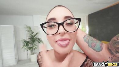 S4r4 D14mante scopata in fica e culo