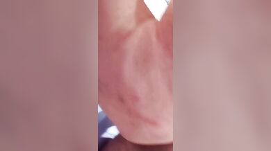 Presento a mia mkoglie un nuovo amico