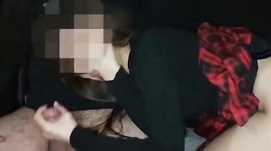 Filmino cuckold condividendo giovane moglie