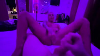 Sextape biondina tettona italiana fica