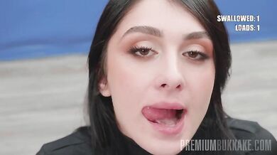 Mar1sa Leon3 bukkake 100 cazzi 100 sborrate