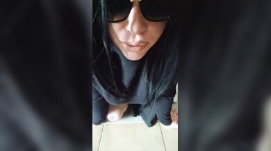 Vorrei tanto saltare sopra un cazzo cosi