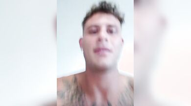 Me la son fatta riempire la bocca cazzo che sborrata