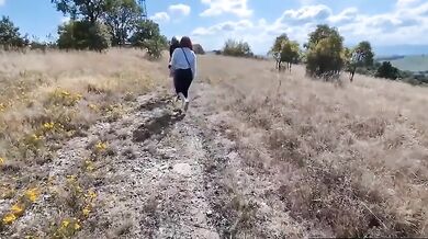 Trio con due turiste bisessuali troie