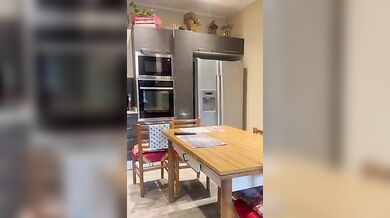 Non ha soldi e salda il conto con l'idraulico in natura