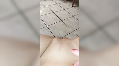 Ma quanto sei troia 2 cazzi non ti bastano