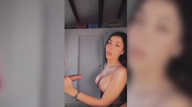 Oggi voglio fare un joi ma con un cazzo vero Of