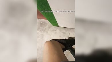 Tre meccanici spompinati in officina