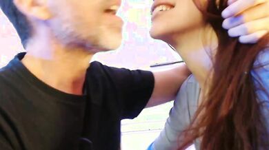 Coppia italina masturbazione sega e leccata di fica in live