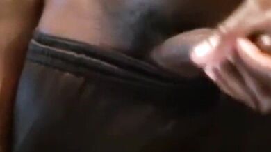 Mi faccio inculare dai miei amici neri