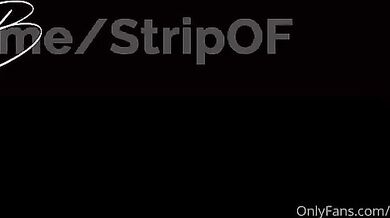 Lo faccio eccitare mentre gioca alla play