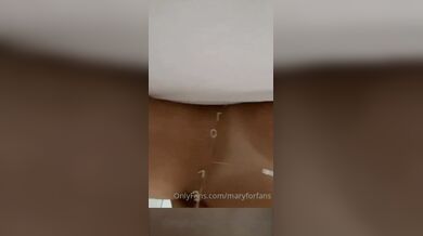 Ma che bel buchetto del culo sotto gli slippini