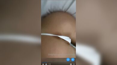 Ma che bel buchetto del culo sotto gli slippini