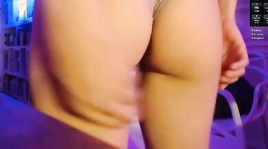 Vieni qui e succhiamelo