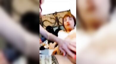 Lesbichiamo un po' e poi ci facciamo scopare dal nostro amico