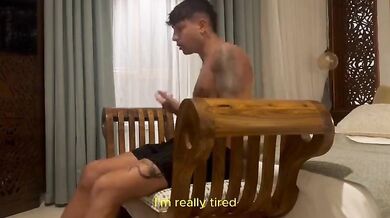 Mar1ka in vacanza si fa scopare da un ragazzo guardone