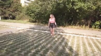 Bionda italiana accetta di scopare in cambio di soldi