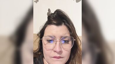 Masturbati piano che si sveglia mia madre