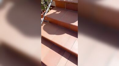 Vicina di casa upskirt