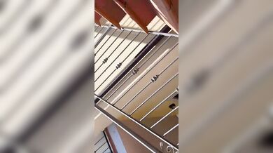 Vicina di casa upskirt