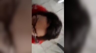 Vieni qui e prenditi in faccia la sborra - La moglie dell'amico cornuto amatoriale