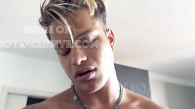 D3n1s D0s10 becca due amici scopare trio MMM OF