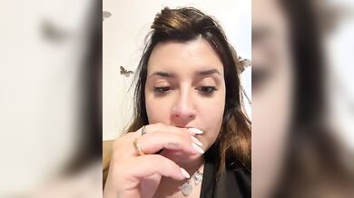 Vieni che ti lecco bene il buco del culo che ti piace