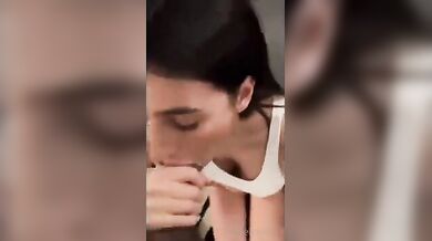 Pompino e scopata ragazza s0cial con nero
