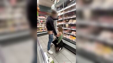 Sveltina al supermercato