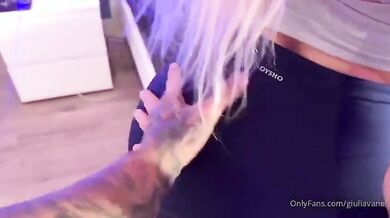 Bionda italiana si fa chiavare dal personal trainer