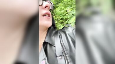 Son tutta fradicia mi son bagnata tutto il vestito merda