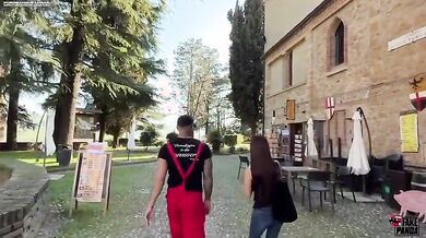 Avventura sul pand1no scopata con turista giapponese