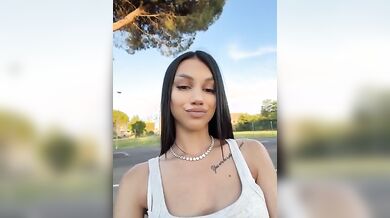 Ditalino italiana al parco pubblico