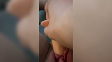 Sei un impotente prefirisco un cazzo di gomma al tuo moscio
