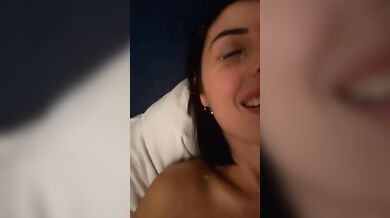 Sara e Gabriee video porno tentation island sborrata in faccia