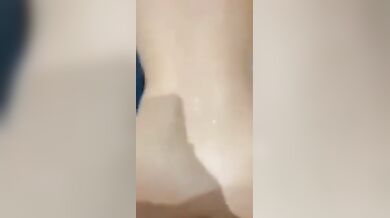 Cliente fica scopata in hotel da manutentore del bagno